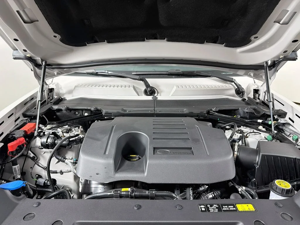 New 2026 Borasco Grey Land Rover X-Dynamic SE image 32