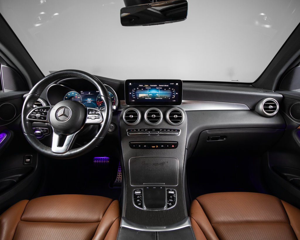 Certified Used 2023  Mercedes-Benz GLC 300 Coupe image 7