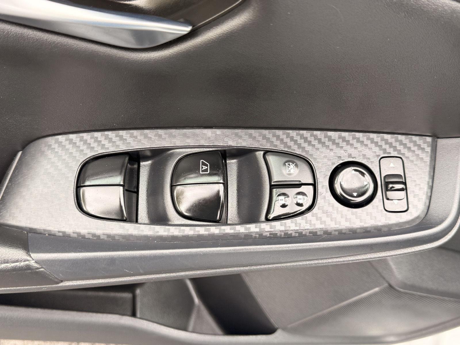 Used 2024 Aspen White Tricoat Nissan SV image 13