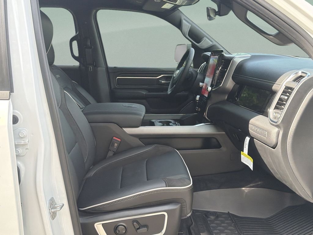 2026 RAM 1500 Laramie - Photo 11