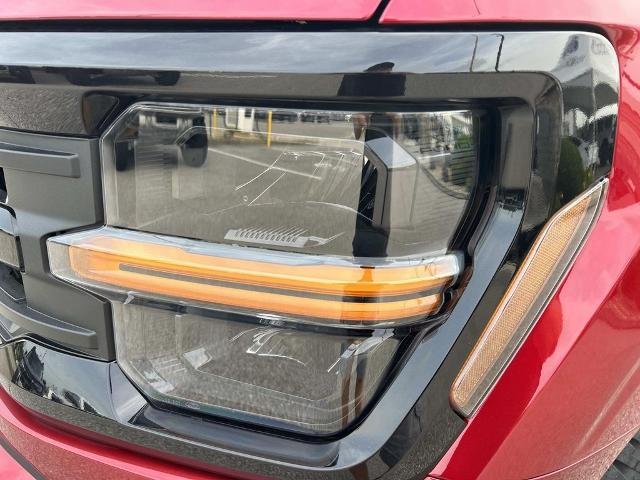 New 2026 Ruby Red Metallic Tinted Clearcoat Ford XLT image 10