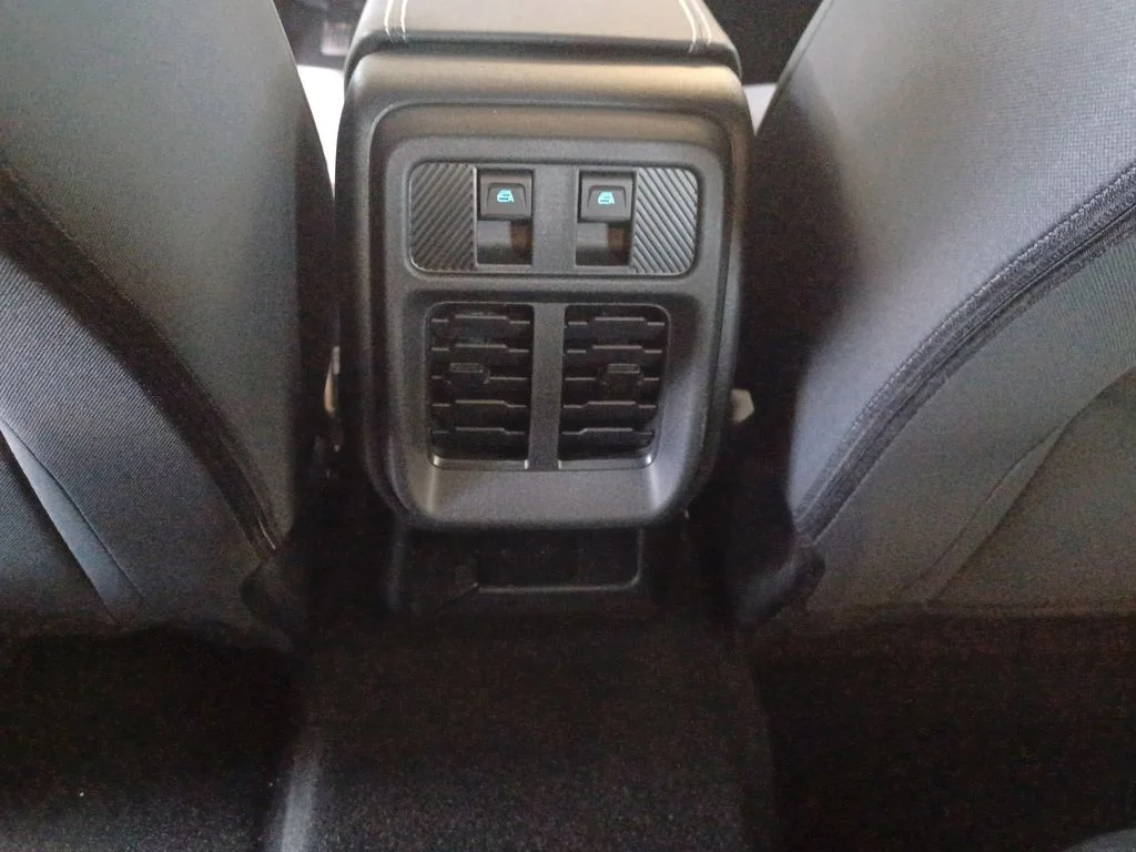 2025 Ford Bronco 4-Door Base - Photo 17