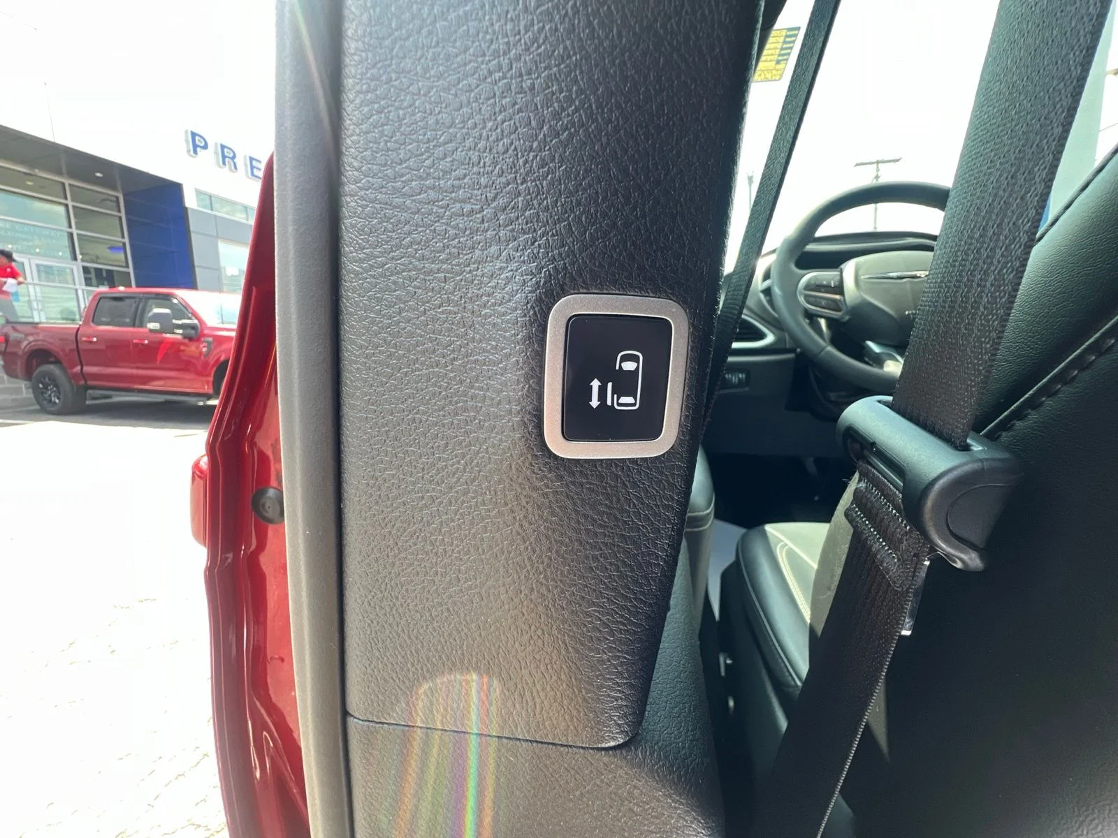 Used 2025 Red Chrysler Select image 48