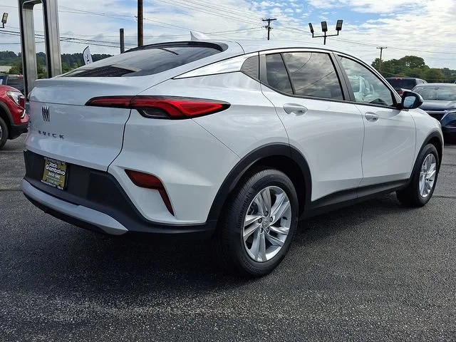 New 2026 Summit White Buick Preferred image 6