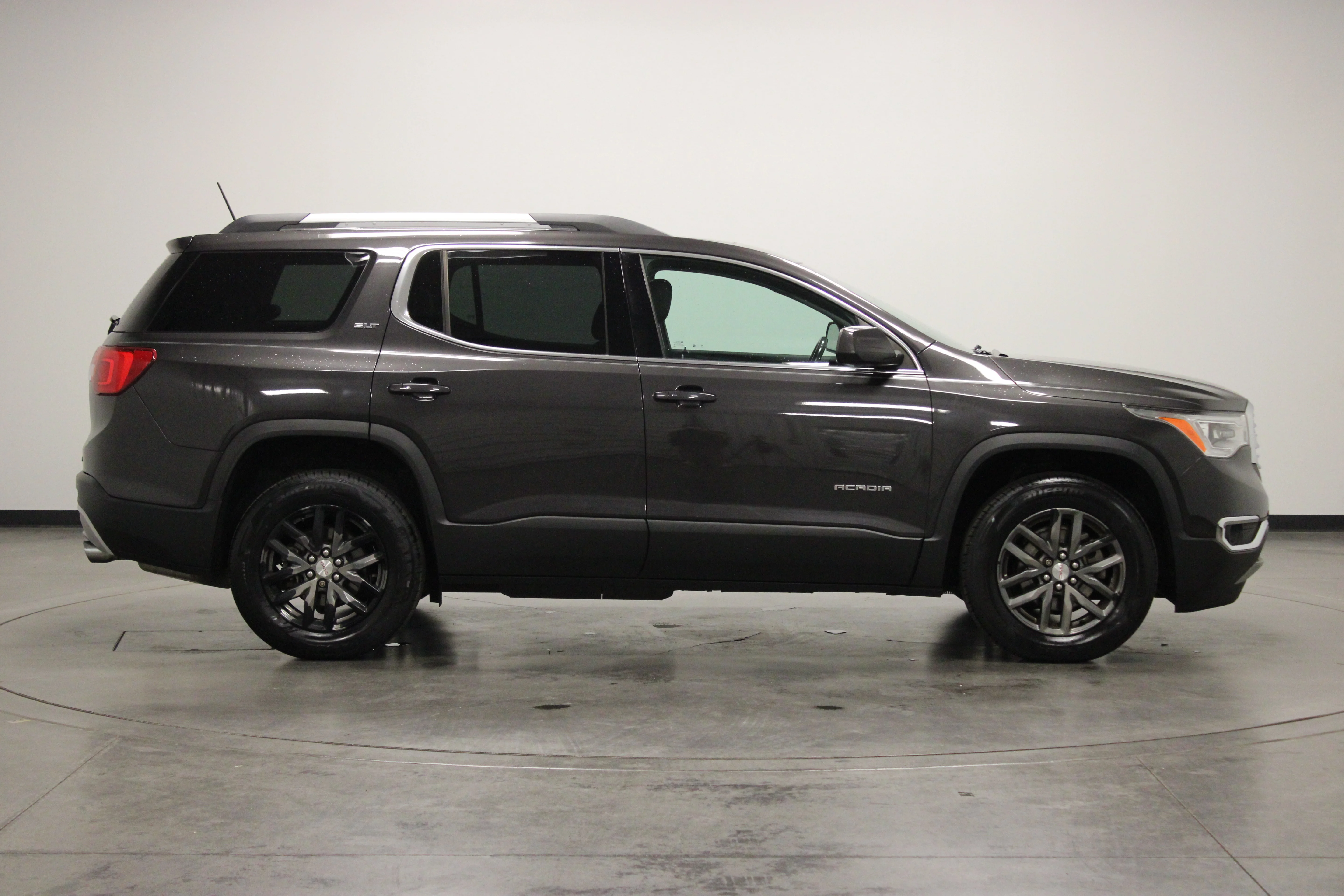 Used 2019 Iridium Metallic GMC SLT-1 image 9