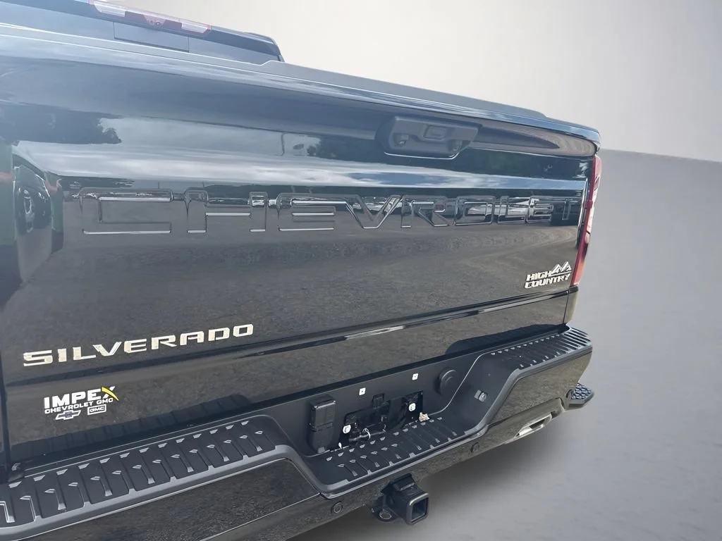 Used 2026 Black Chevrolet High Country image 35