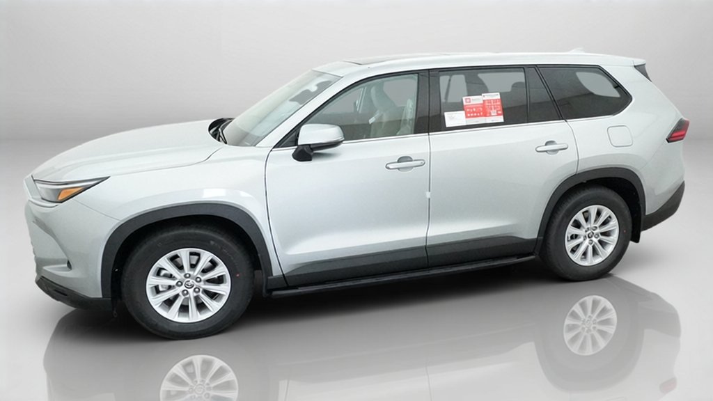 New 2026 Celestial Silver Metallic Toyota XLE image 33