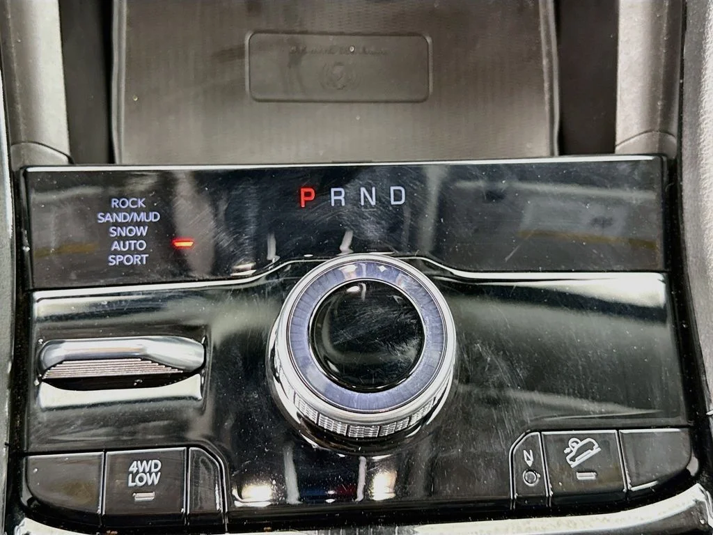 Used 2022 White Jeep 4xe image 17