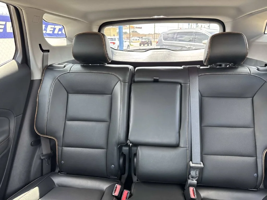 Used 2023 Black GMC AT4 image 45