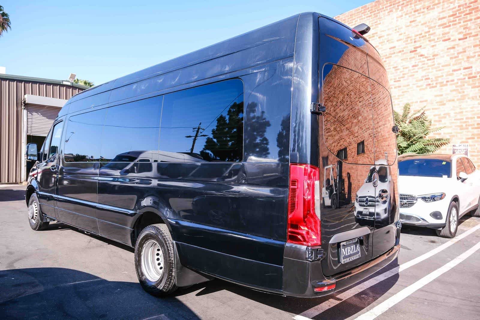 Used 2020 Jet Black Mercedes-Benz Cargo 170 WB image 11