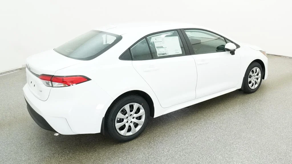 New 2026 Ice Cap Toyota LE image 18