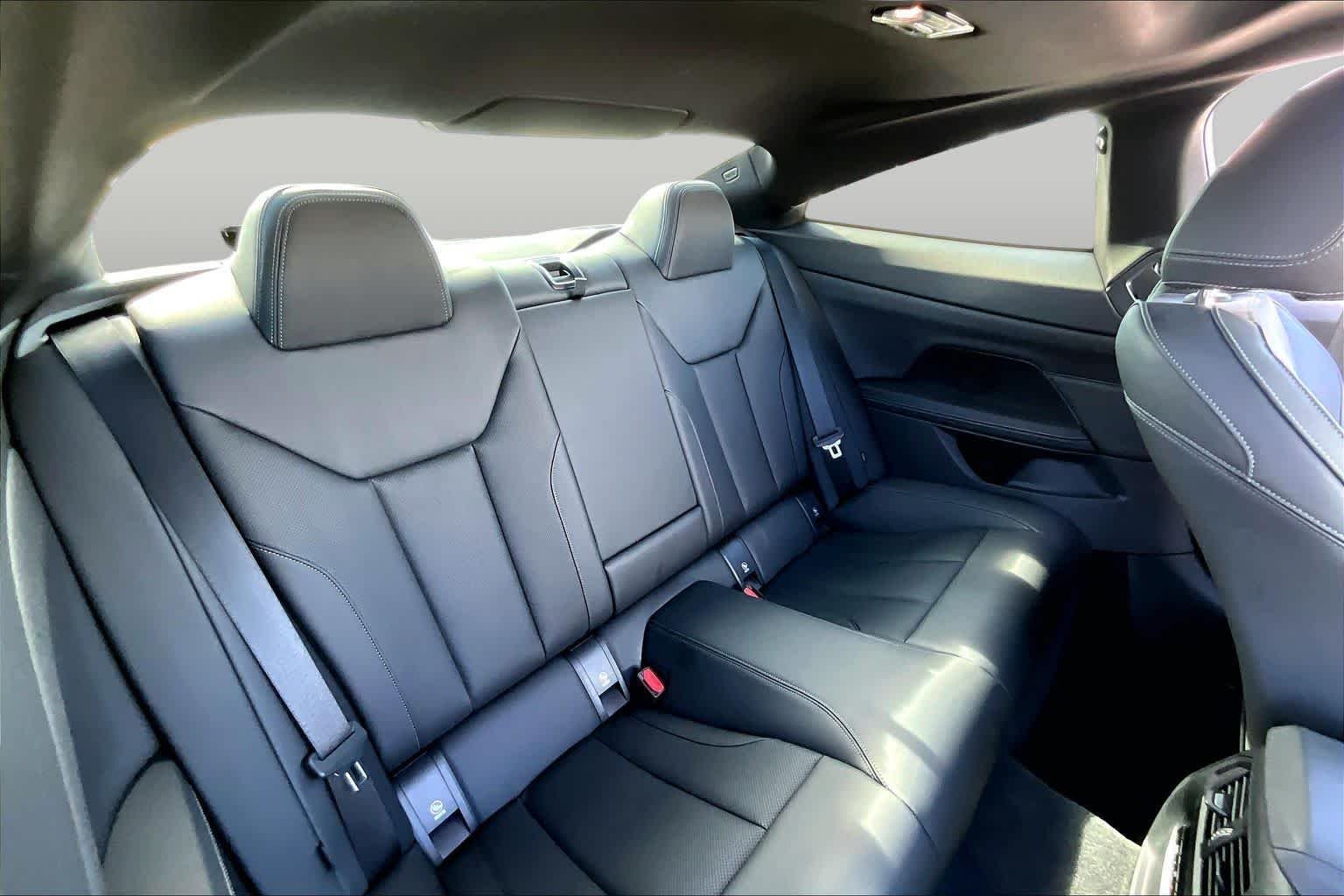 Used 2024 Alpine White BMW 430i image 16