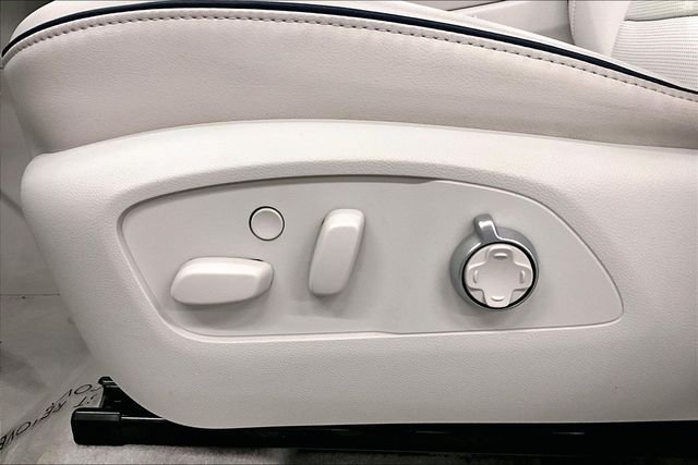 2025 Buick Enclave Avenir - Photo 32