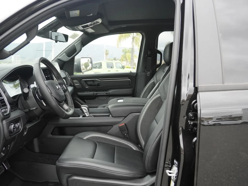 New 2026 Diamond Black Crystal Pearl-Coat Exterior Paint RAM RHO image 25