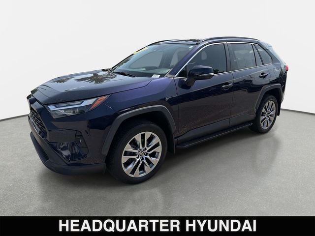 Used 2022 Blue Toyota XLE Premium image 5
