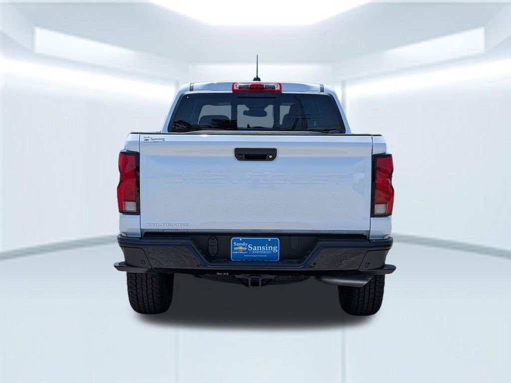 New 2026 Summit White Chevrolet Z71 image 5