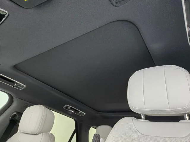 2026 Land Rover Range Rover Sport SE - Photo 11