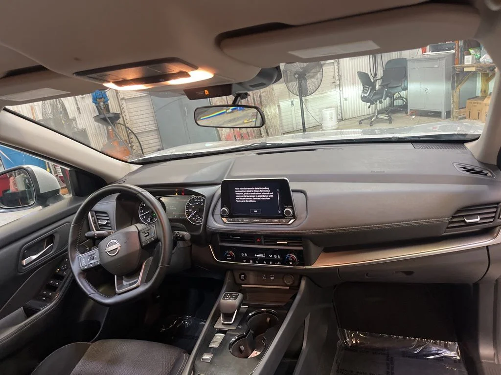 Used 2025 Silver Nissan SV image 24