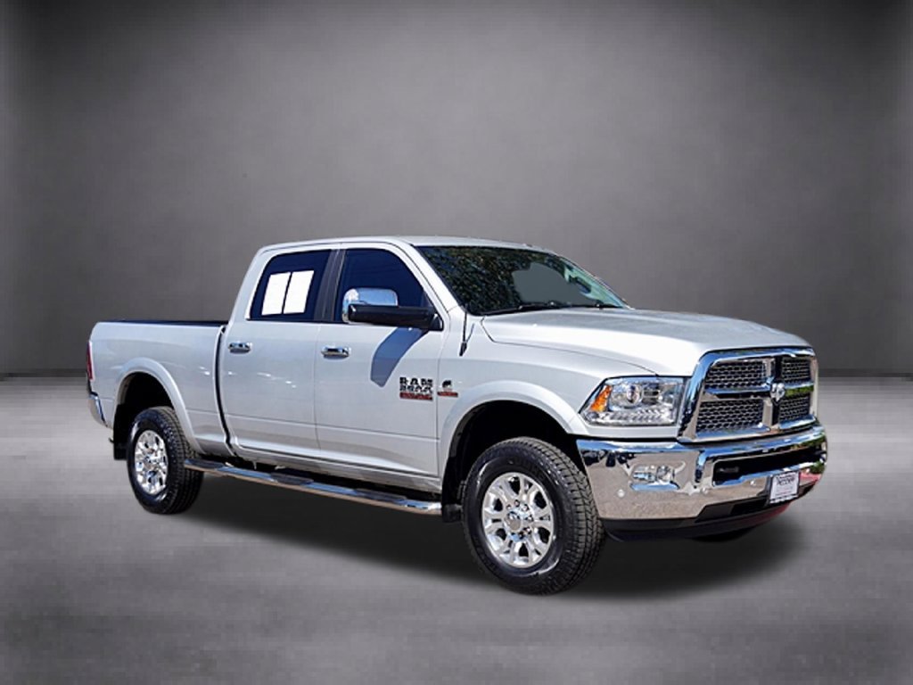 Used 2017 Silver Ram Laramie image 1