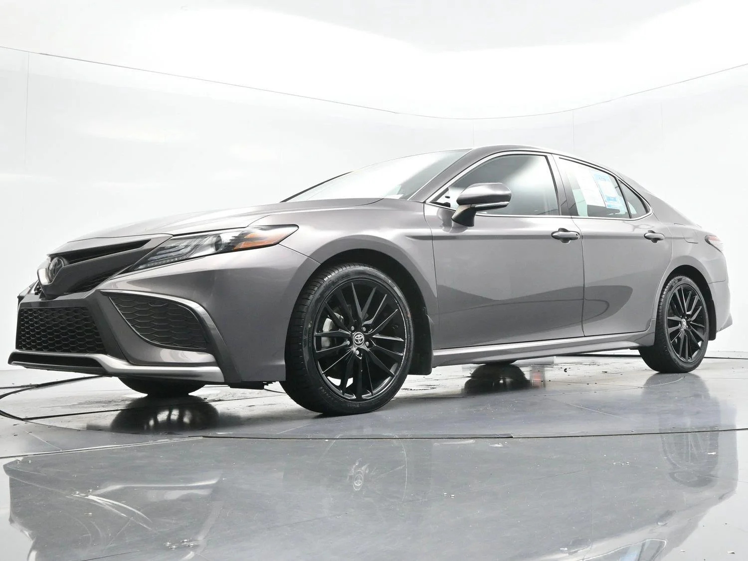 Used 2022 Predawn Gray Mica Toyota XSE image 48
