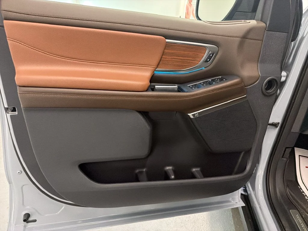 New 2027 Glacier Gray Metallic Tri-Coat Ford King Ranch® image 13