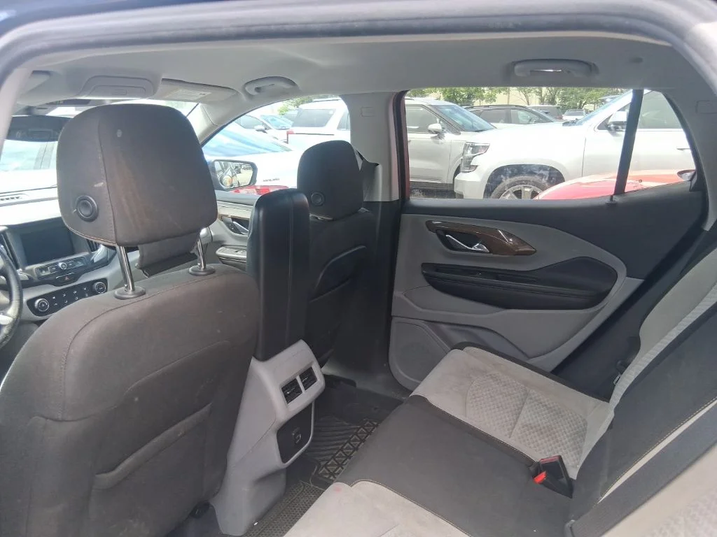 Used 2020 Blue GMC SLE image 13