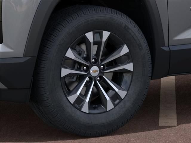 2027 Chevrolet Equinox LT - Photo 9