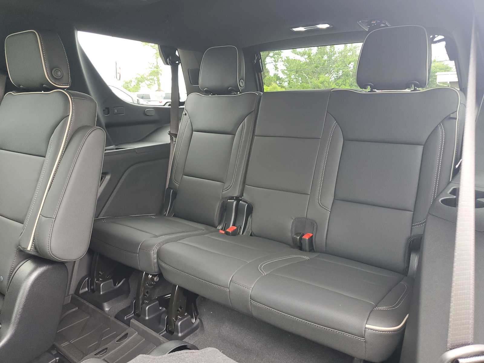 2026 Chevrolet Tahoe Premier - Photo 15