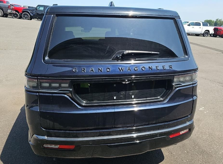 Used 2025 Black Jeep Series III image 5