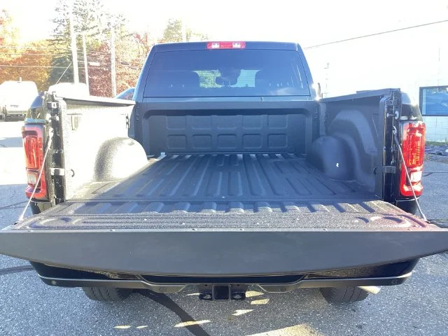 New 2027 Diamond Ram BIG HORN CREW CAB 4X4 6