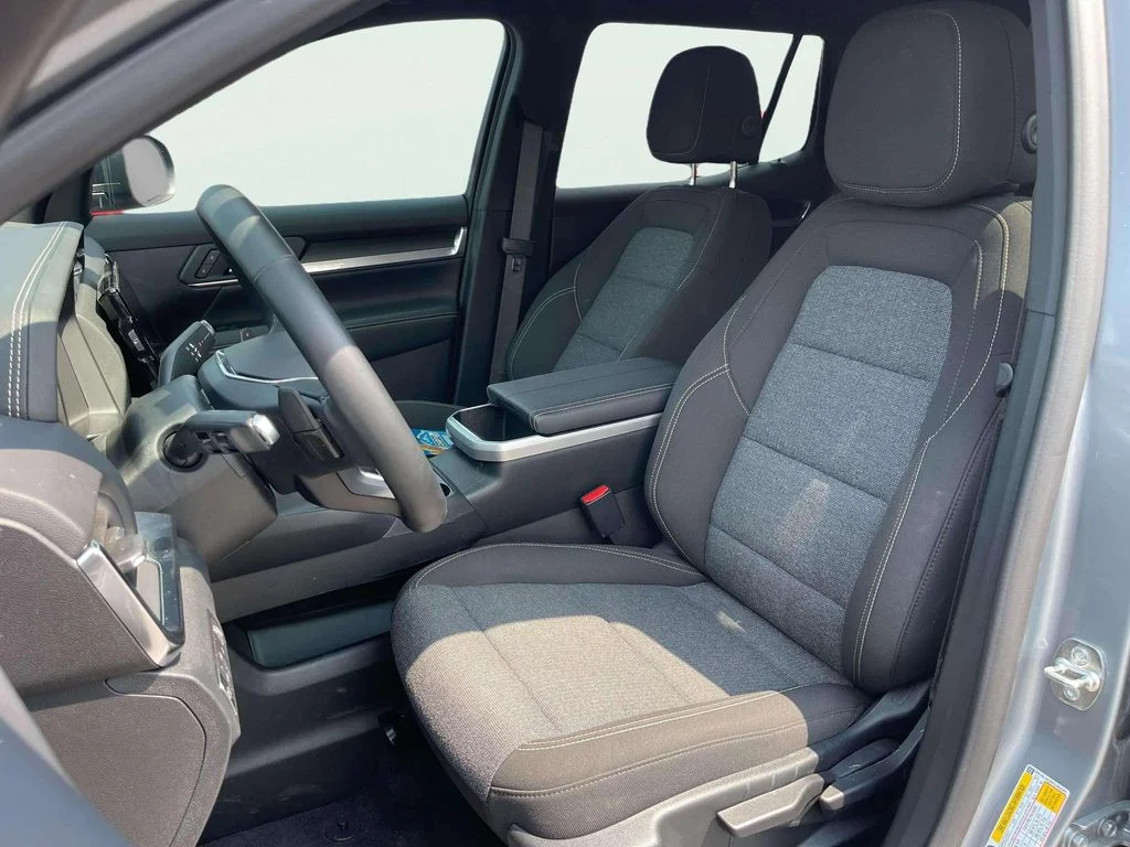 Used 2026 Sterling Metallic GMC Elevation image 19