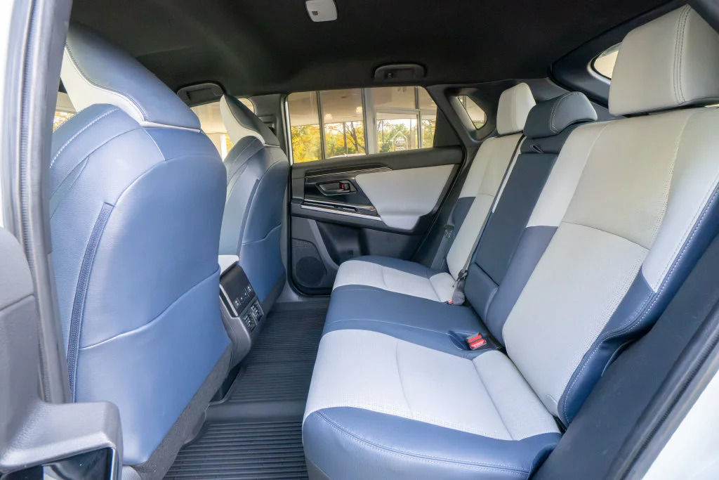 Used 2023 White Subaru Limited image 16