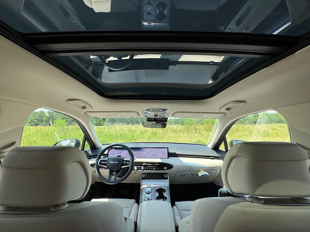 New 2027 Black Genesis 2.5T Select image 3