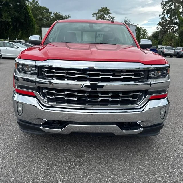 Used 2018 Red Chevrolet LTZ image 4