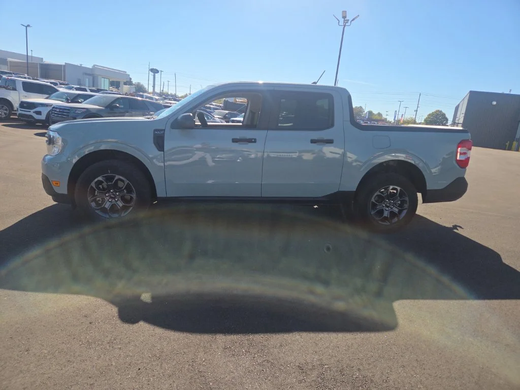 Used 2024 Green Ford XLT image 8