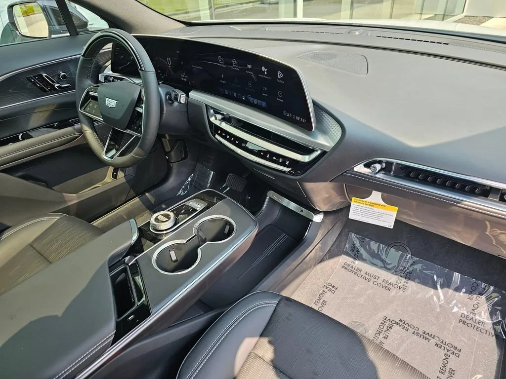 New 2026 Vibrant White Tricoat Cadillac Luxury image 10