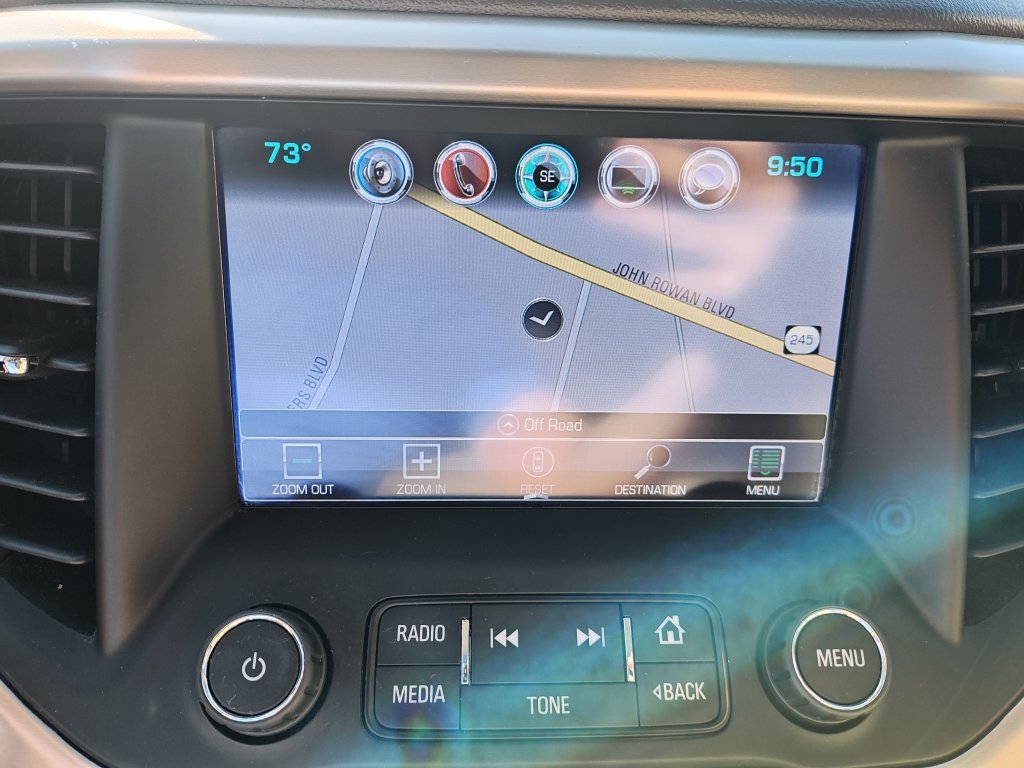 Used 2017 White GMC Denali image 22