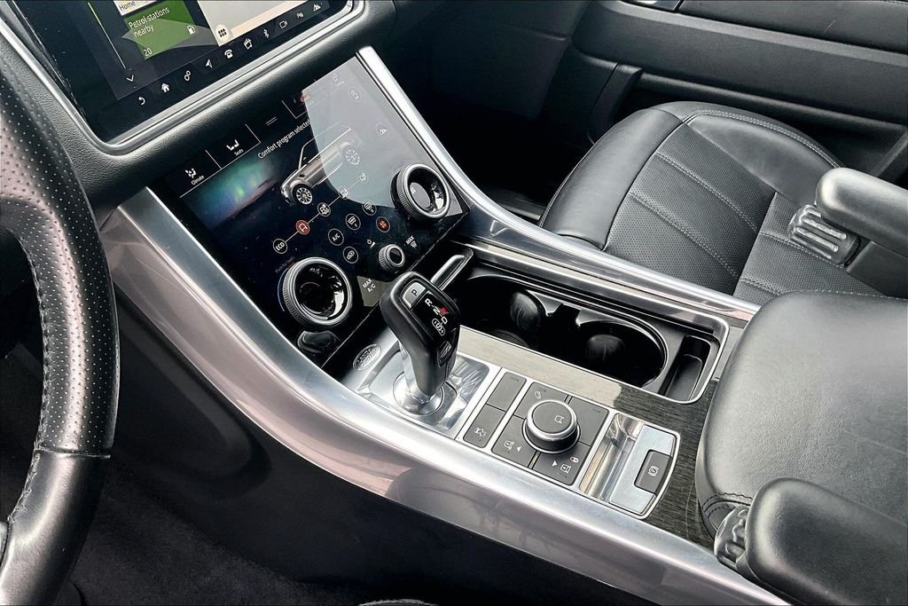 Used 2020 White Land Rover HSE image 13