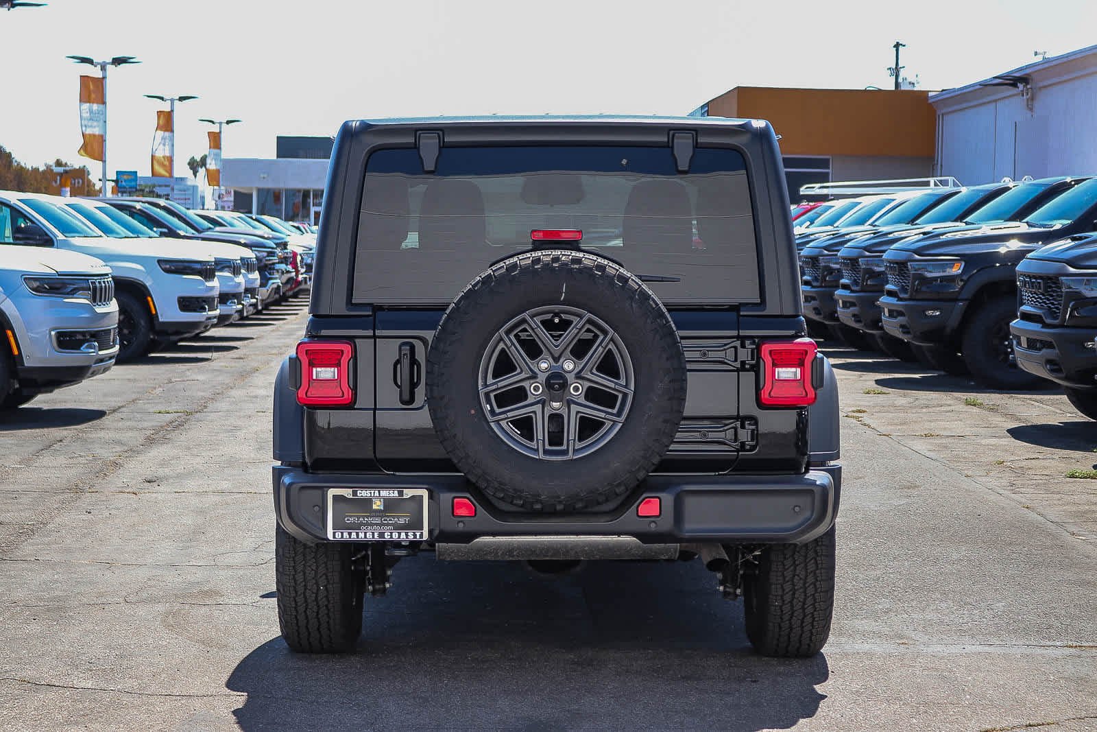 New 2026 Black Clear-Coat Exterior Paint Jeep Sport S image 5