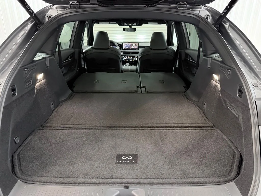 New 2027 GRAPHITE SHADOW INFINITI Sport AWD image 36
