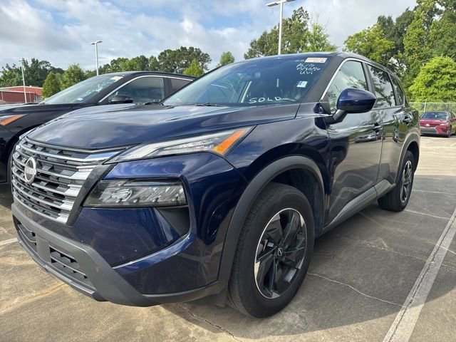 2025 Nissan Rogue SV AWD's photo