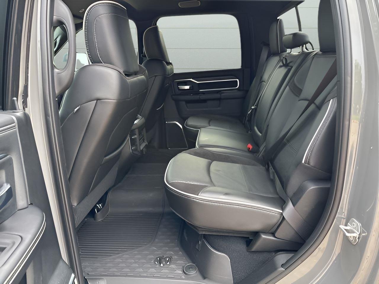 New 2026 Ceramic Gray Clear-Coat Exterior Paint RAM Laramie image 32