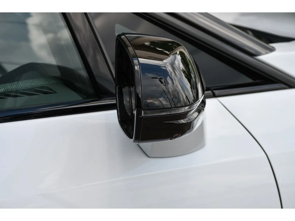 New 2026 Vibrant White Tricoat Cadillac Sport image 29