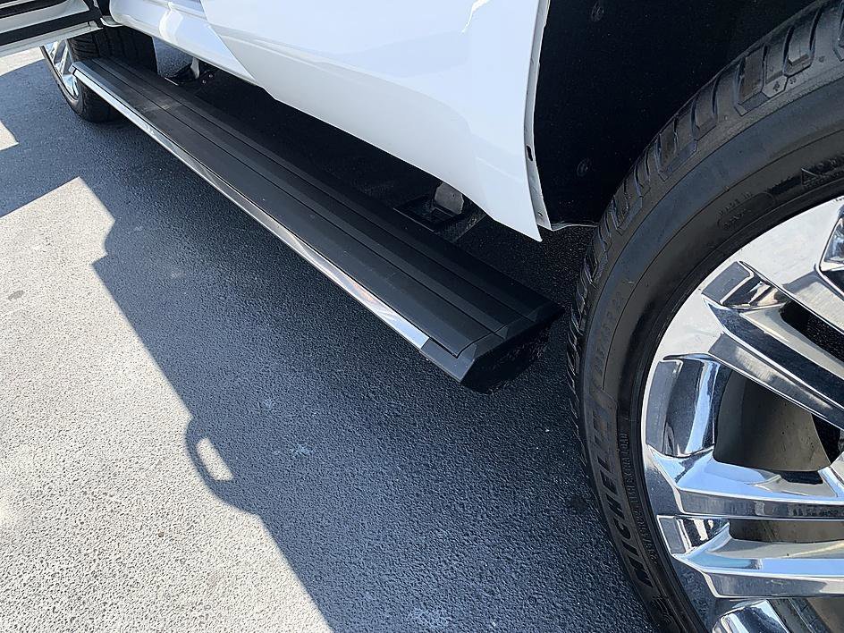 Used 2019 Summit White Chevrolet Premier image 23