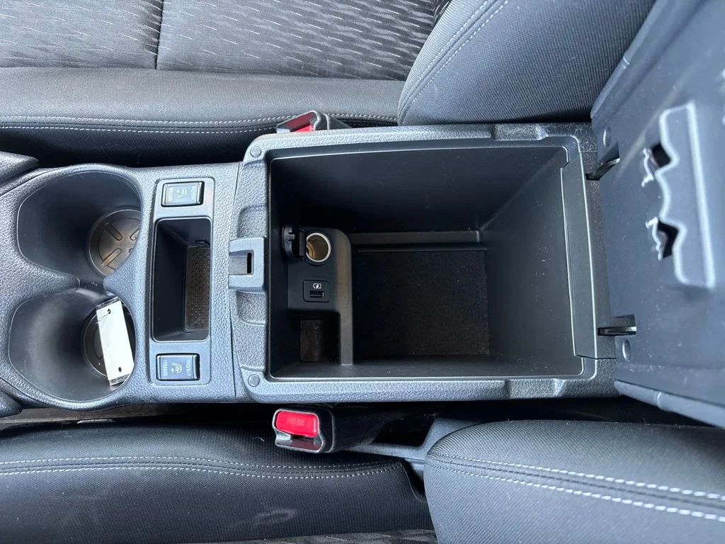 Used 2019 Gray Nissan SV image 31