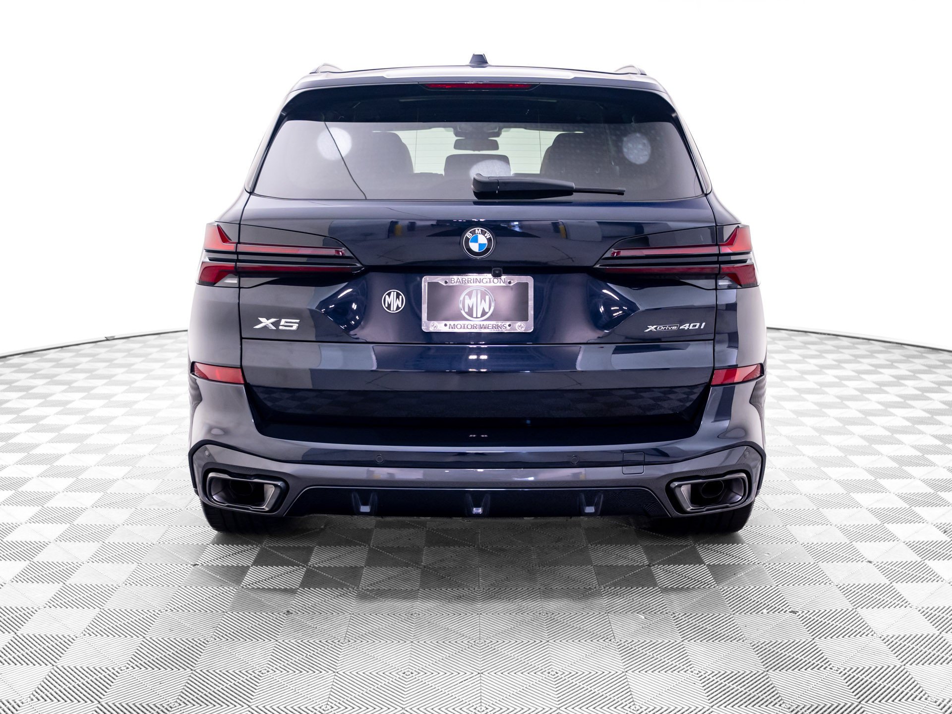 Certified Used 2026 Carbon Black Metallic BMW xDrive40i image 4