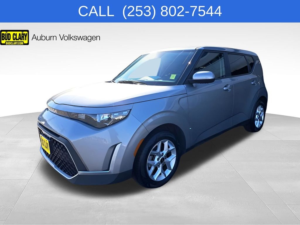 2023 Kia Soul 2.0L LX IVT's photo