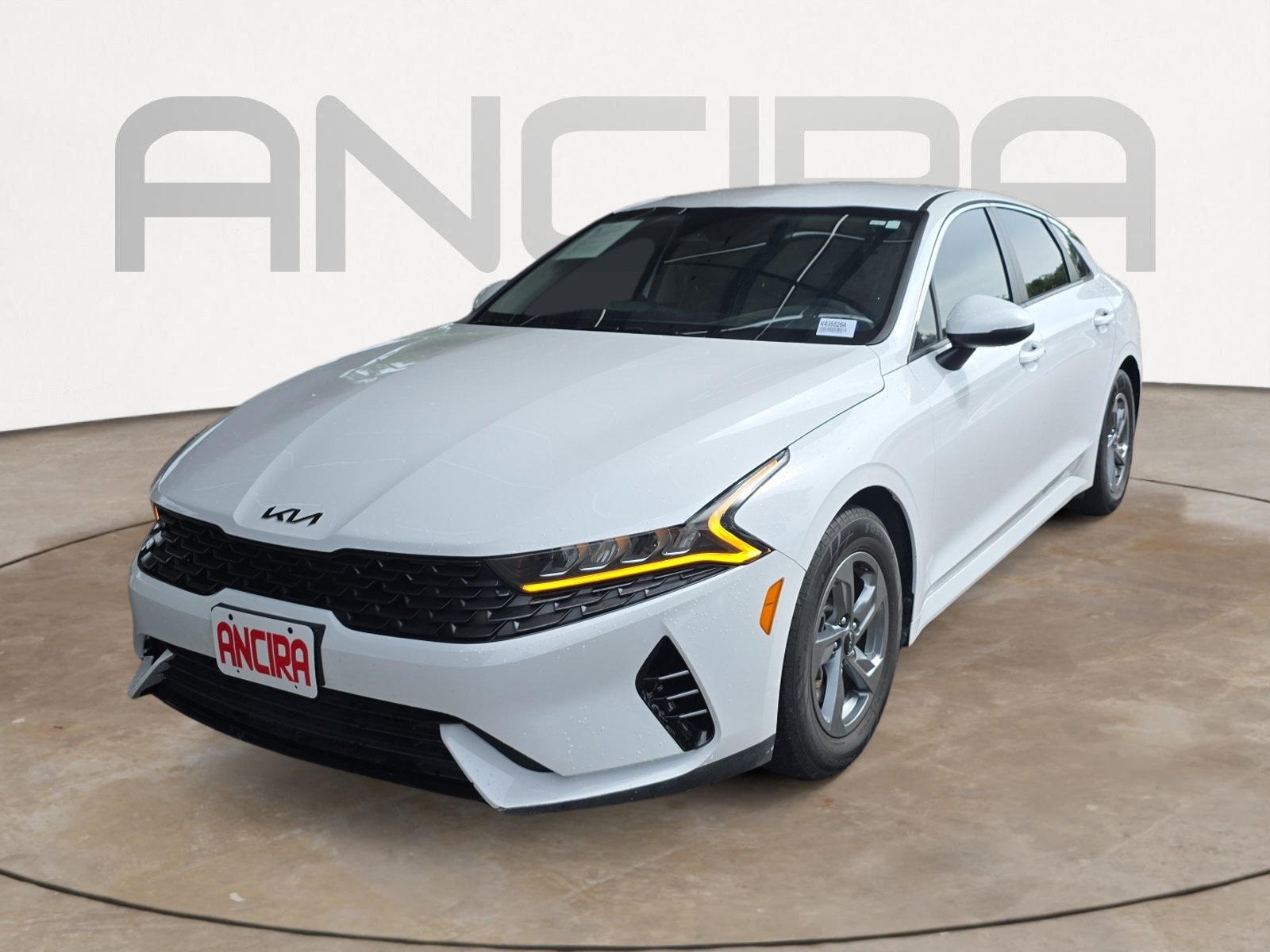 Used 2022 Glacial White Pearl Kia LXS image 3