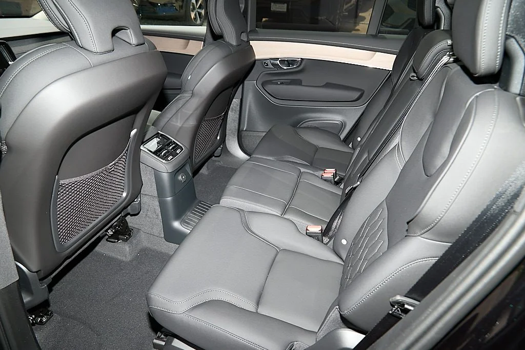 New 2026 Onyx Black Volvo Plus image 20