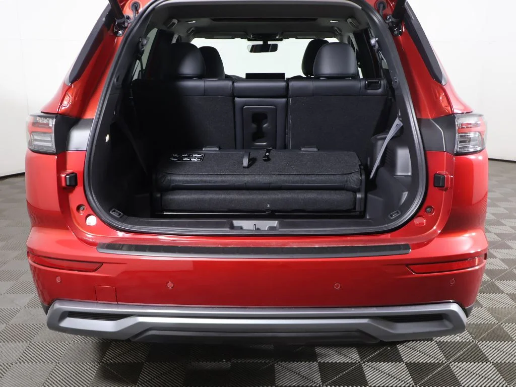 New 2026 Red Mitsubishi SE 1.5T 2WD image 18